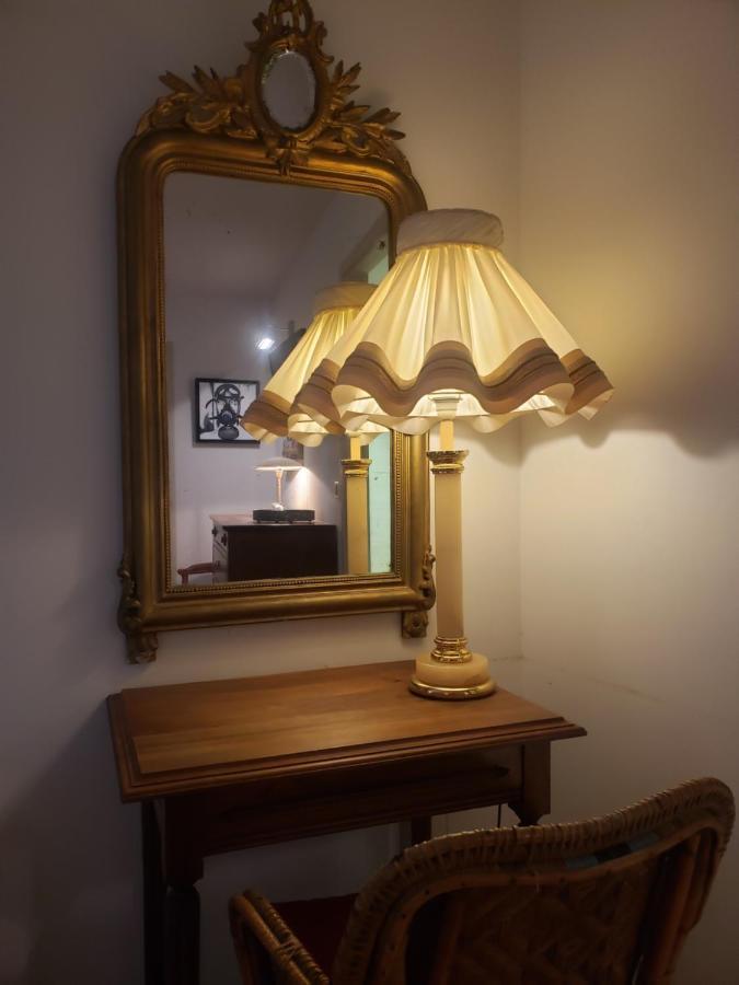 La Petite Hostellerie Юзес Екстер'єр фото